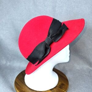 Adolfo 2  Vintage a hundred percent wool Hat Sold in bloomingdales Made in ameri